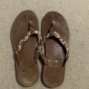 Women’s UGG flip flops